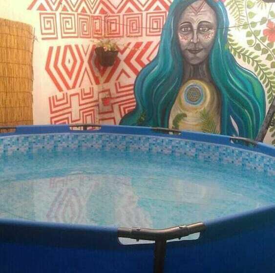 مسافرخانه Los De A Pie