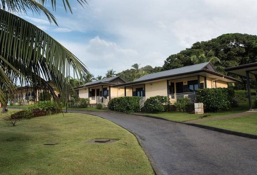 هتل Lodges Balourou