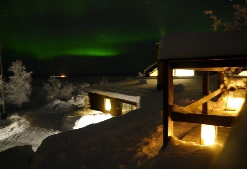 هتل Máttaráhkká Northern Light Lodge