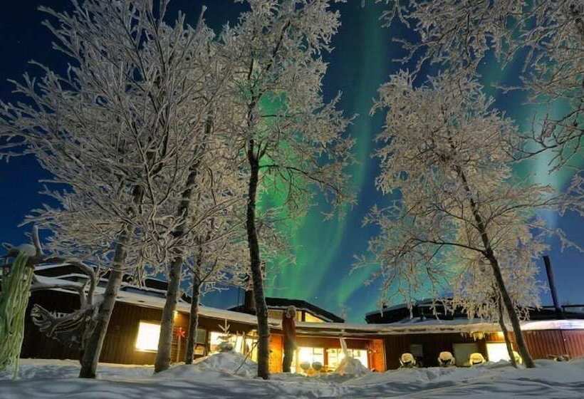 هتل Máttaráhkká Northern Light Lodge