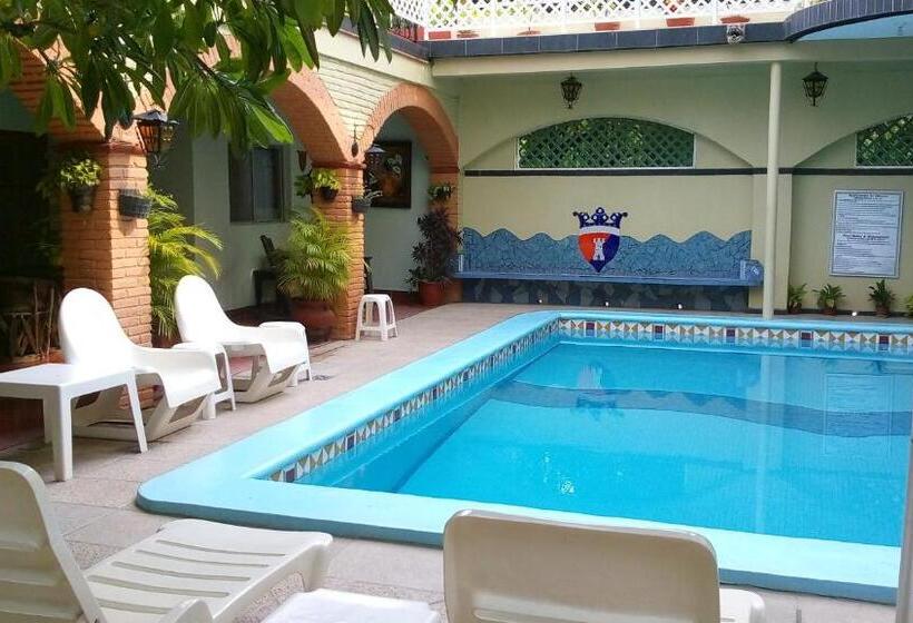 فندق Posada Del Rey