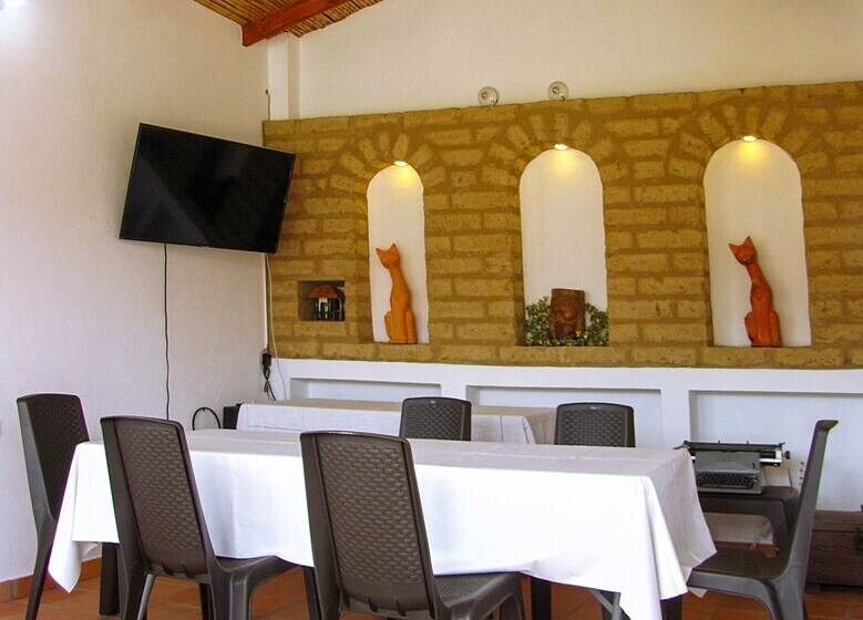 בית מלון כפרי Posada Ecoturistica Villa Rouse