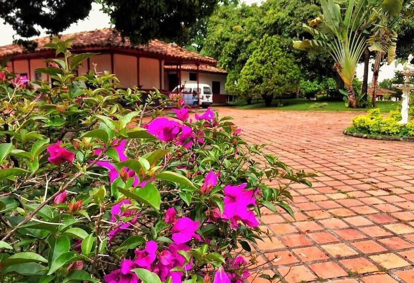 هتل Pueblito Cafetero