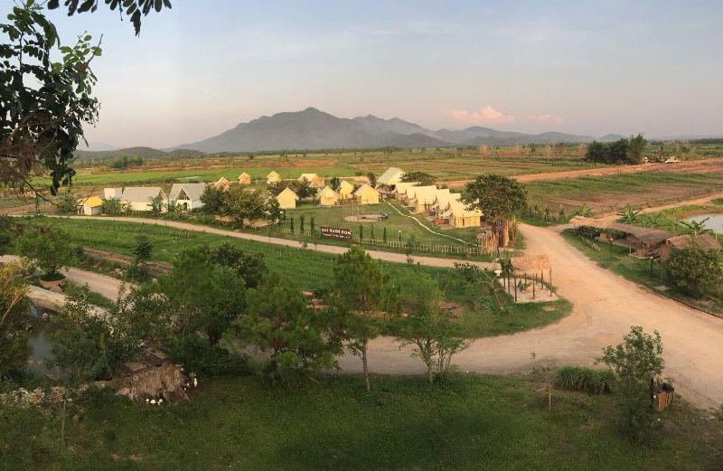 호텔 Rai Ruen Rom Organic Farm