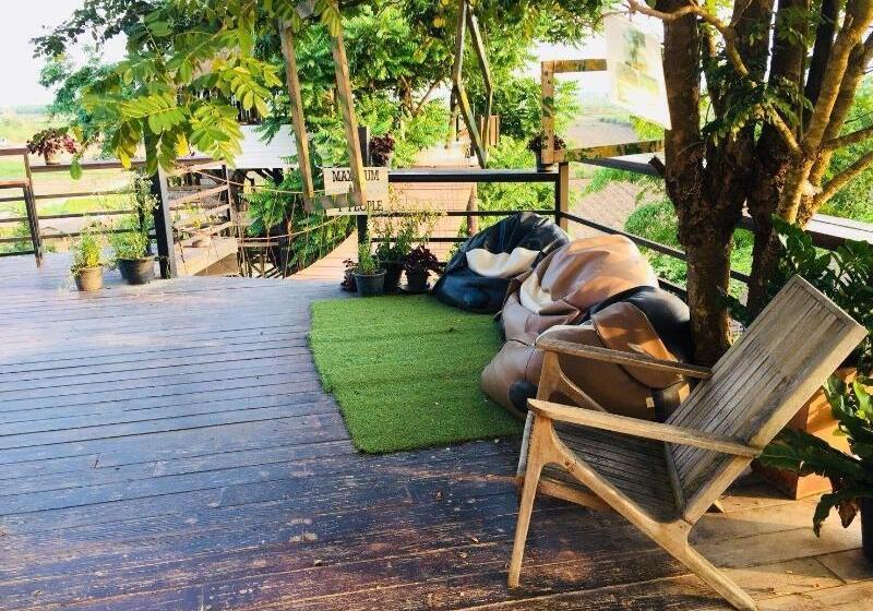 호텔 Rai Ruen Rom Organic Farm