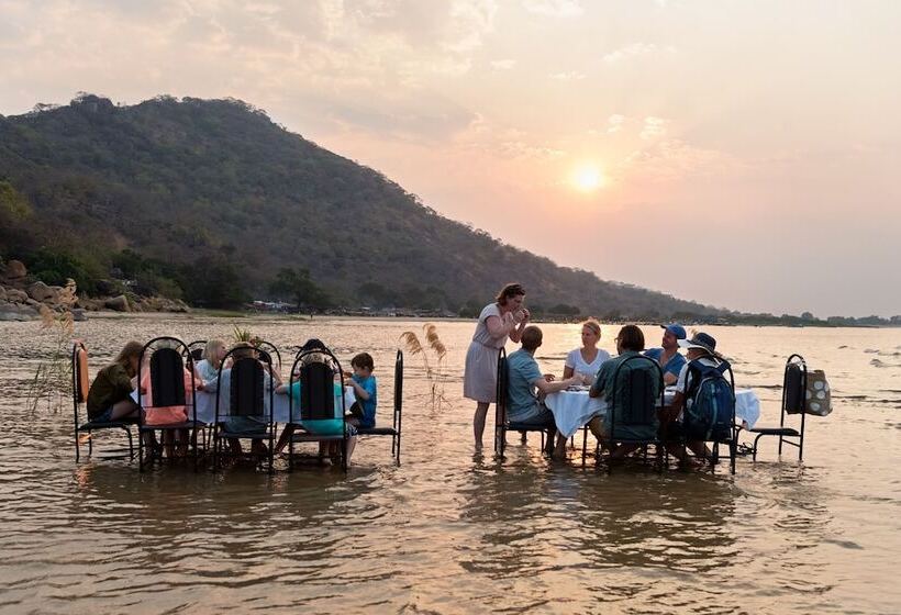 هتل Safari Beach Lodge