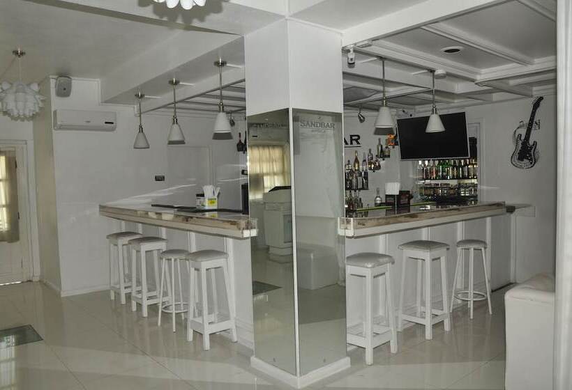 Ocho Rios Sandcastles Ocean View Fantastic Location Sleeps 4