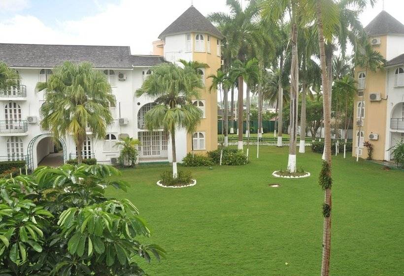 Ocho Rios Sandcastles Ocean View Fantastic Location Sleeps 4