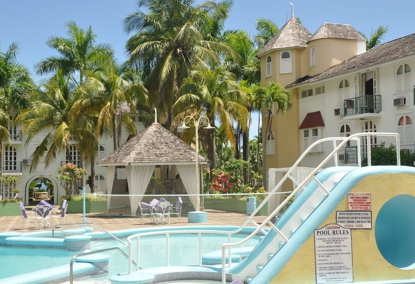 Ocho Rios Sandcastles Ocean View Fantastic Location Sleeps 4
