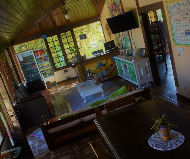 Пансион Lagoa Beach Hostel Búzios
