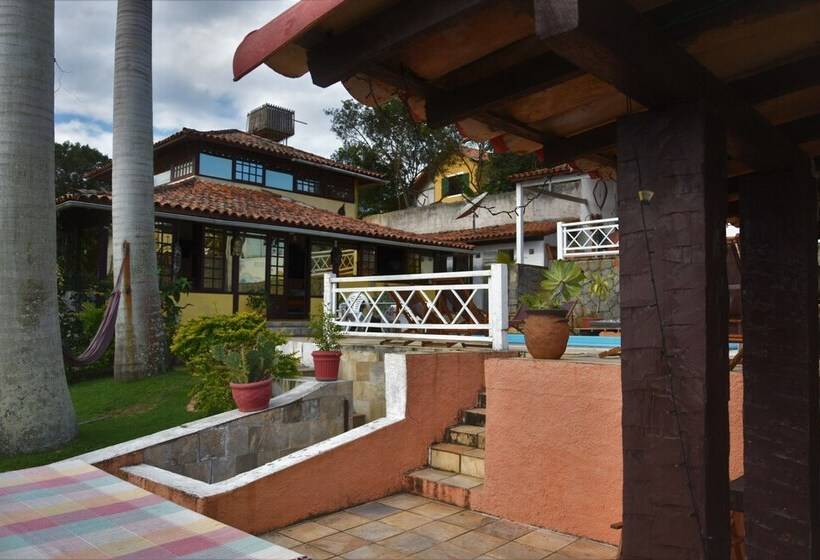 Пансион Lagoa Beach Hostel Búzios