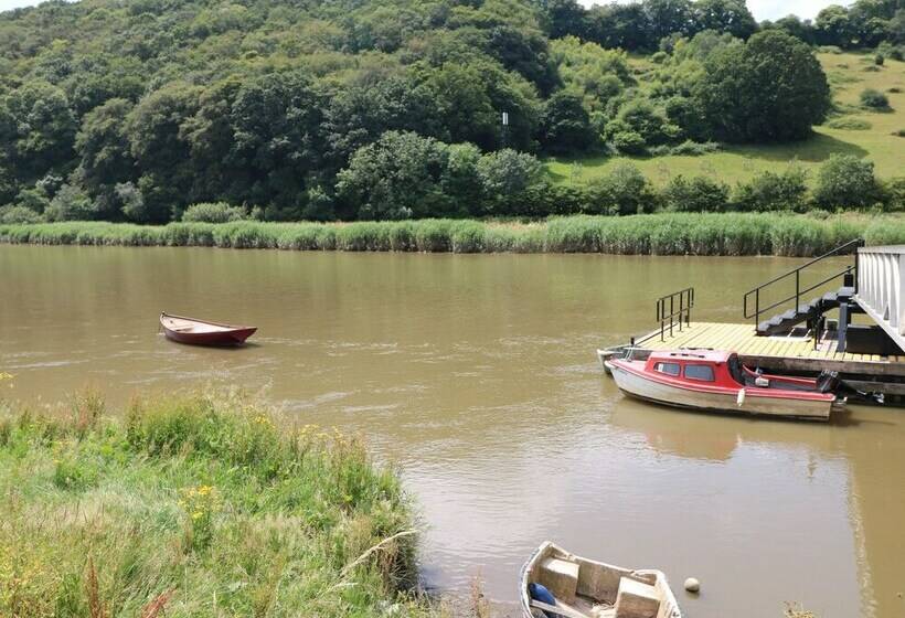 1 River Cottage