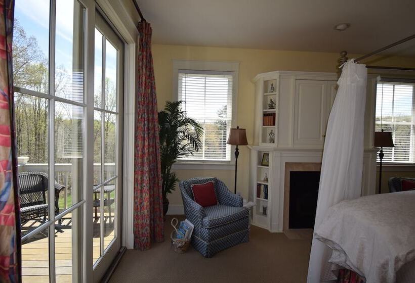 تختخواب و صبحانه Cedar Spring Inn & Spa