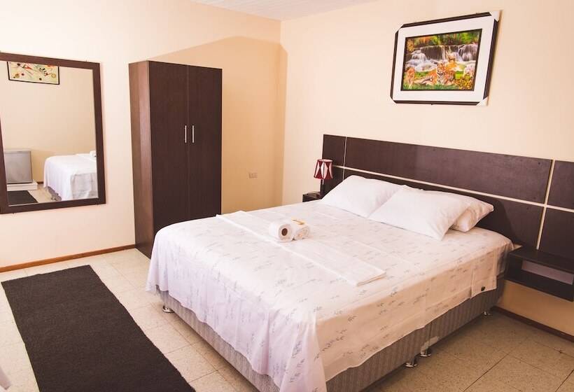 تختخواب و صبحانه Hospedaje Open House