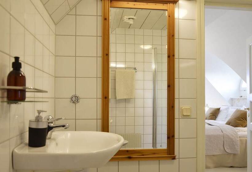 تختخواب و صبحانه Torsborgs Gård