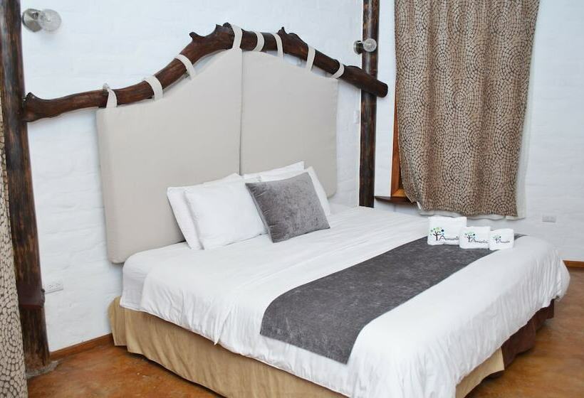 هتل Amuntai Rainforest Lodge