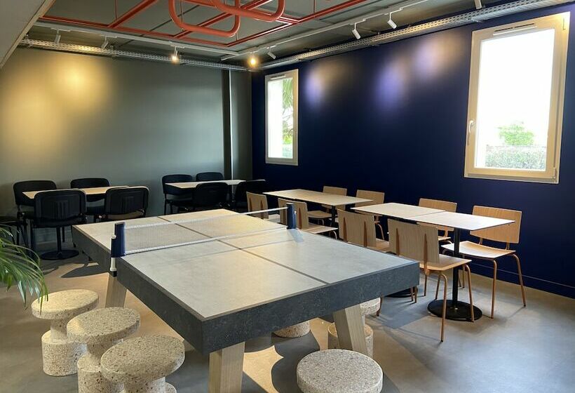 هتل Ibis Budget Lunel Porte De Camargue