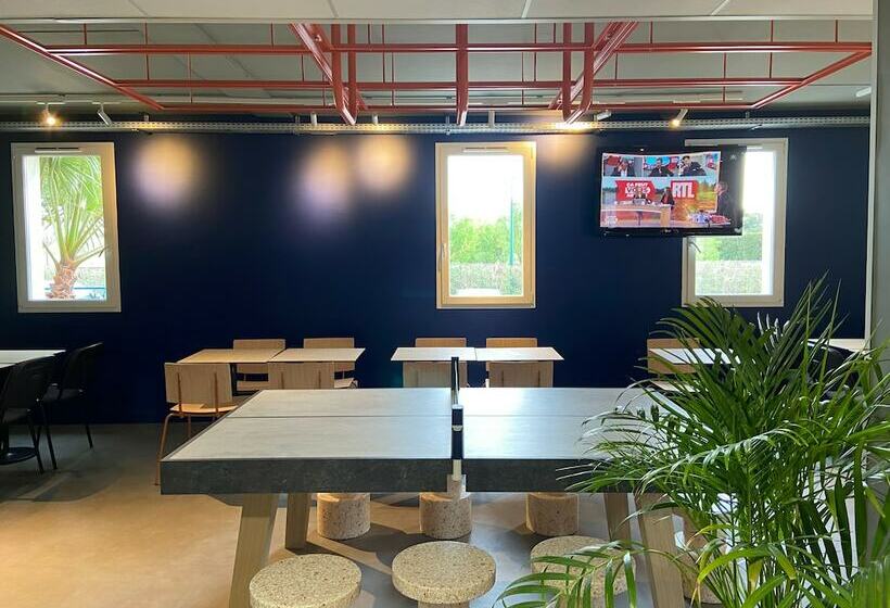 هتل Ibis Budget Lunel Porte De Camargue