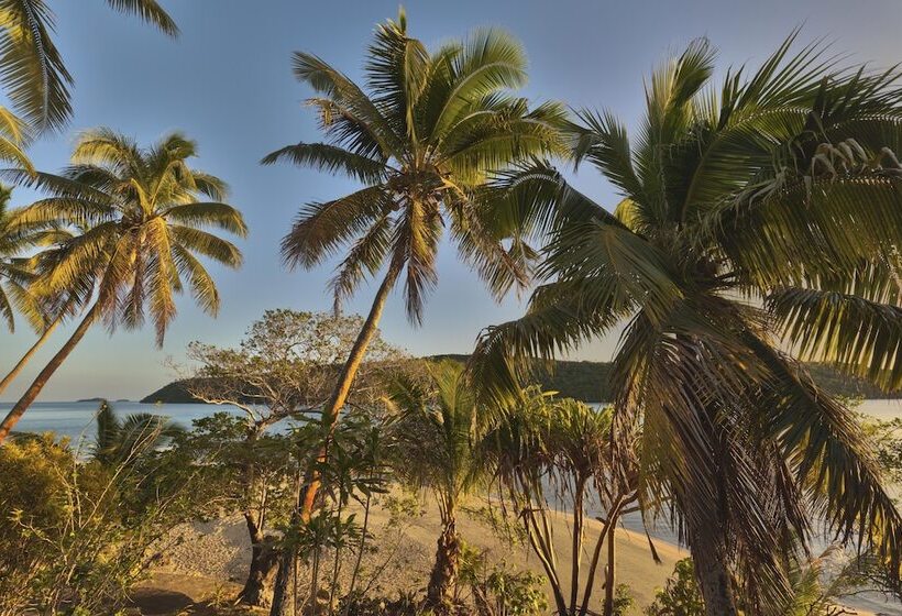 هتل Mala Island Resort