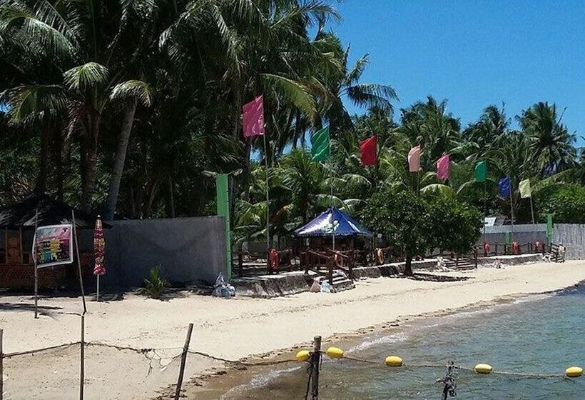 هتل Nichos Island Resort