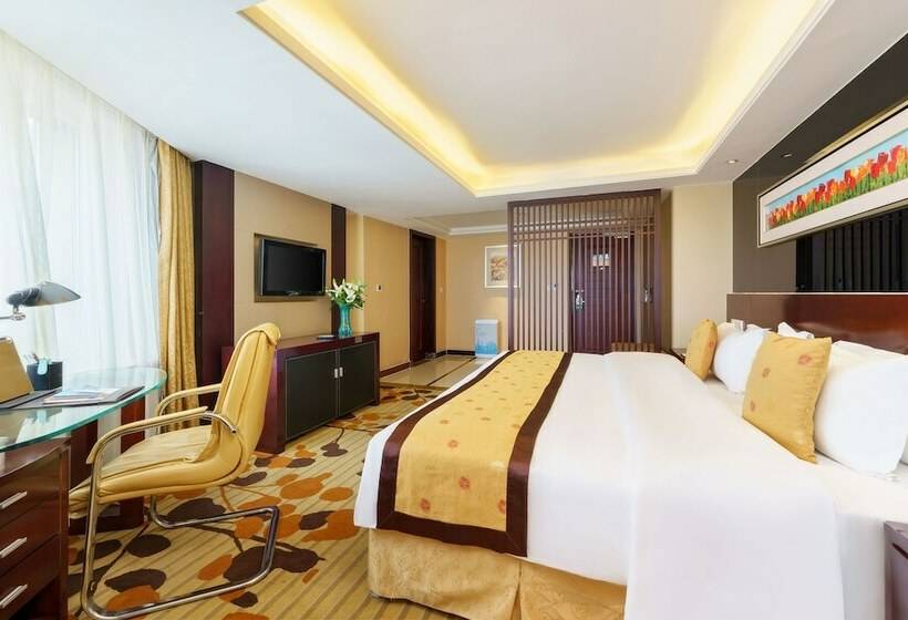 هتل Oasis Grand