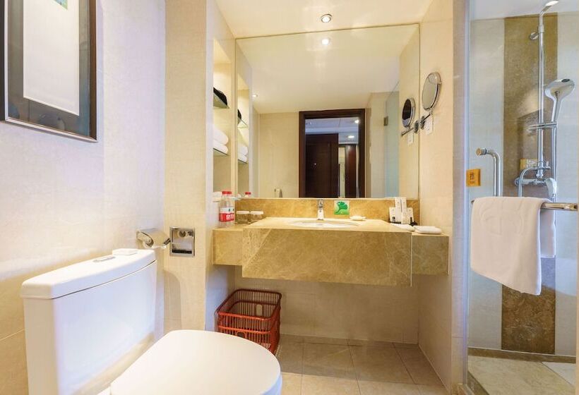 هتل Oasis Grand