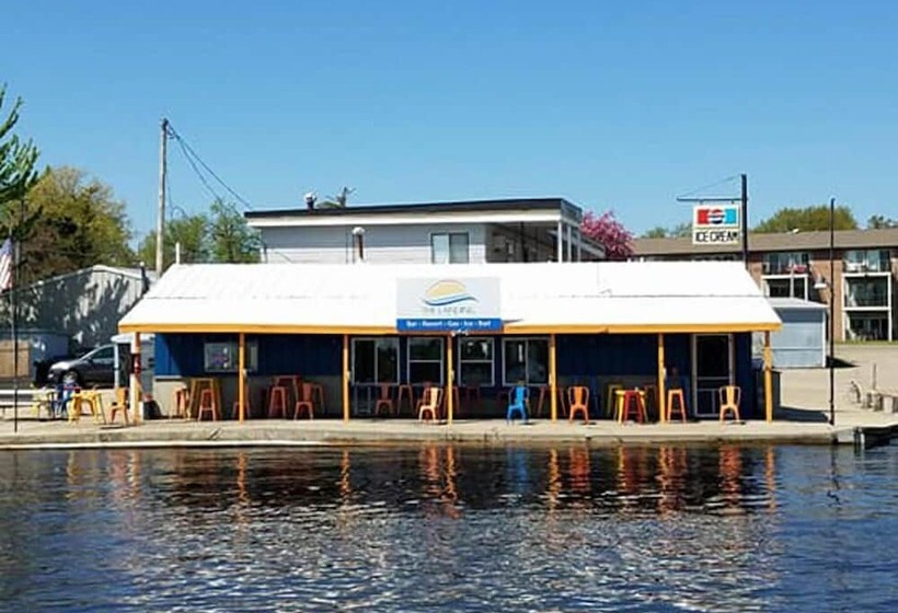 فندق على الطريق The Landing On The Wolf