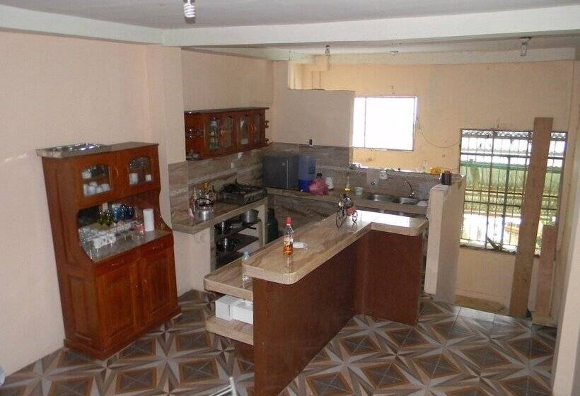 بنسيون Amazon Dream Hostel