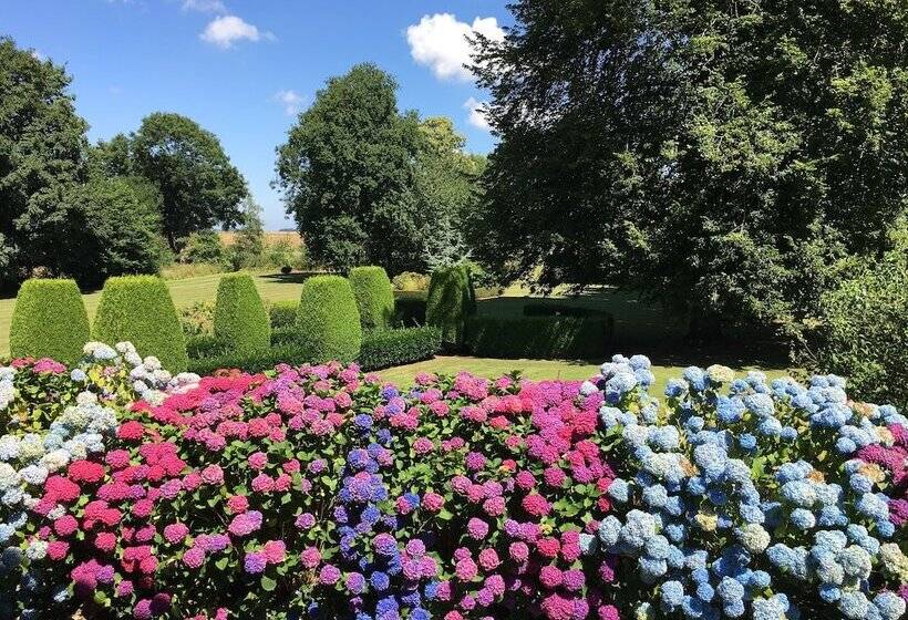 Пансион Domaine Château De Bourville