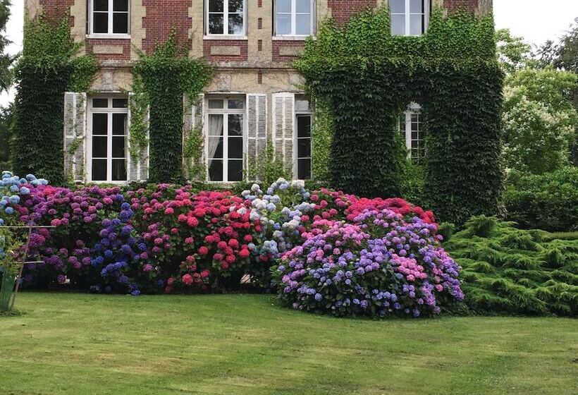 Пансион Domaine Château De Bourville