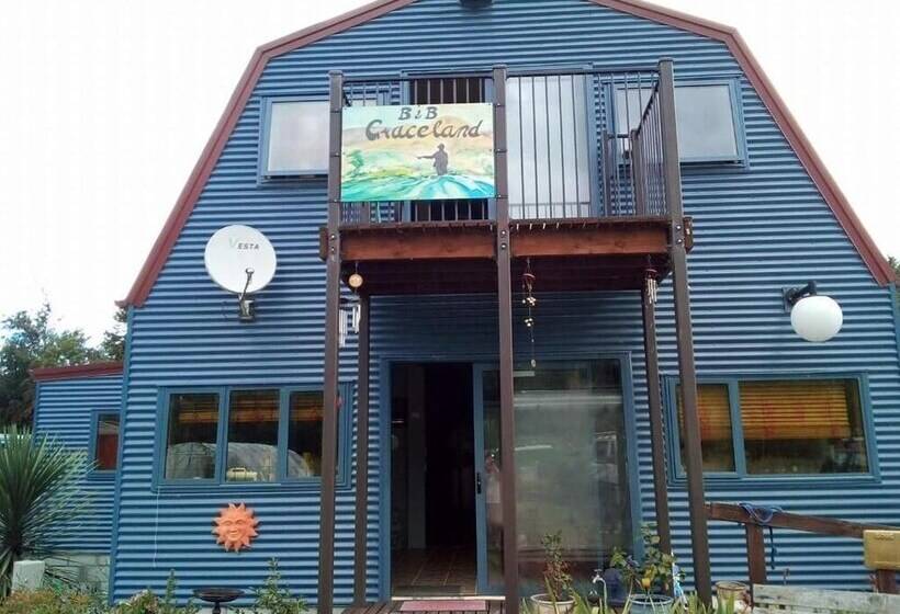 פנסיון Graceland B&b