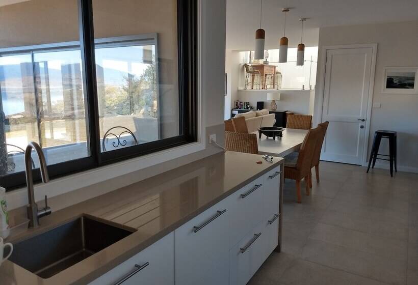 بنسيون Willow Bay Lodge