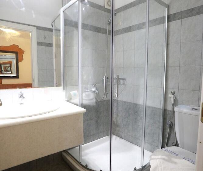 Sunrise Beach Suites