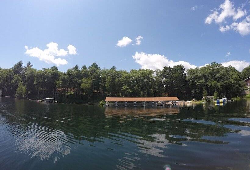 Timber Bay Resort