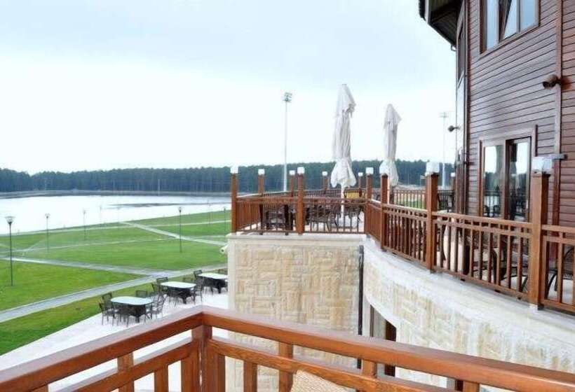 בית מלון כפרי Fenerbahce Topuk Yaylasi Resort & Sport Topuk Yaylası