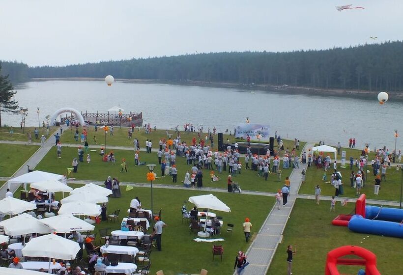 בית מלון כפרי Fenerbahce Topuk Yaylasi Resort & Sport Topuk Yaylası