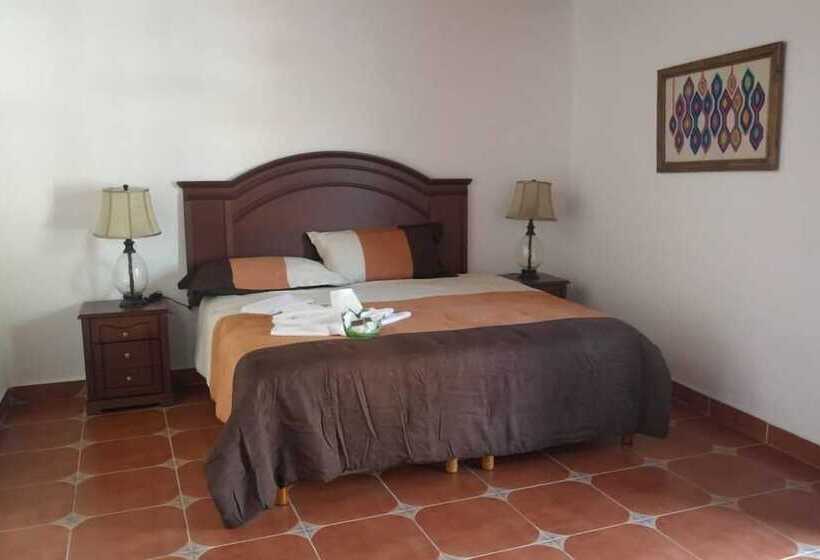فندق Hacienda Ecoturistica La Salitrera