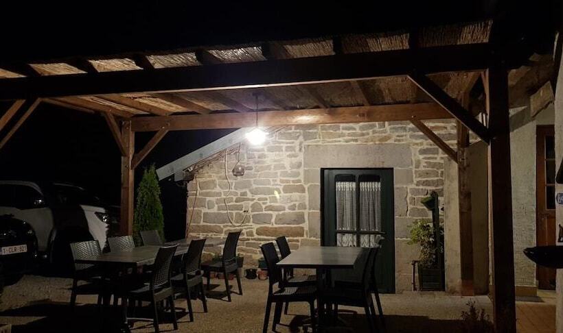 Отель L Auberge Du Comtois