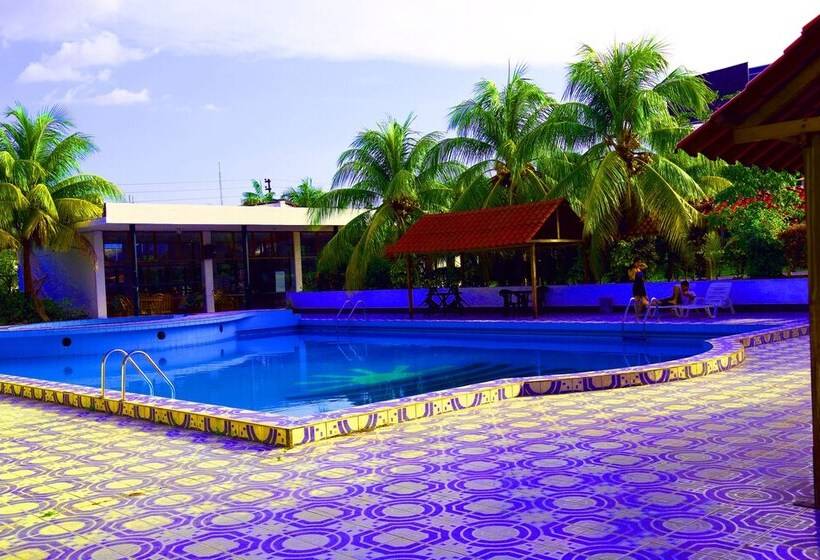 هتل Sol Del Oriente