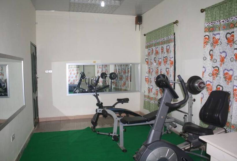 بنسيون Godville Guest House