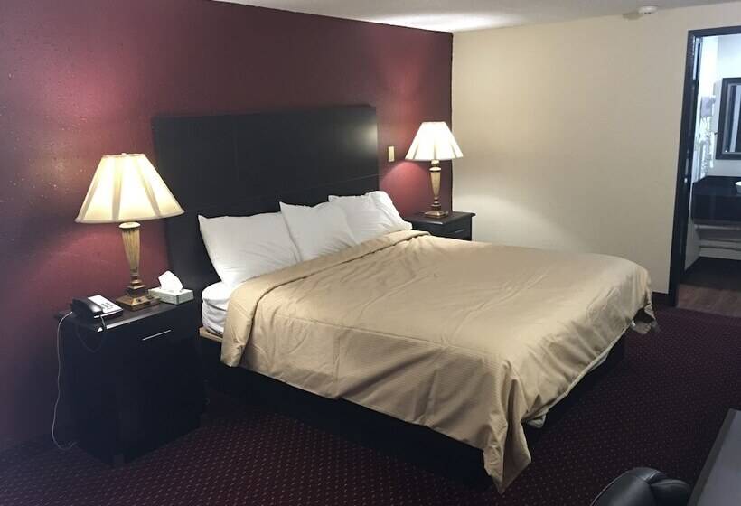 Super 9 Motel