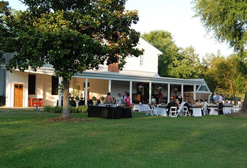 The Colonels B&b And Inn