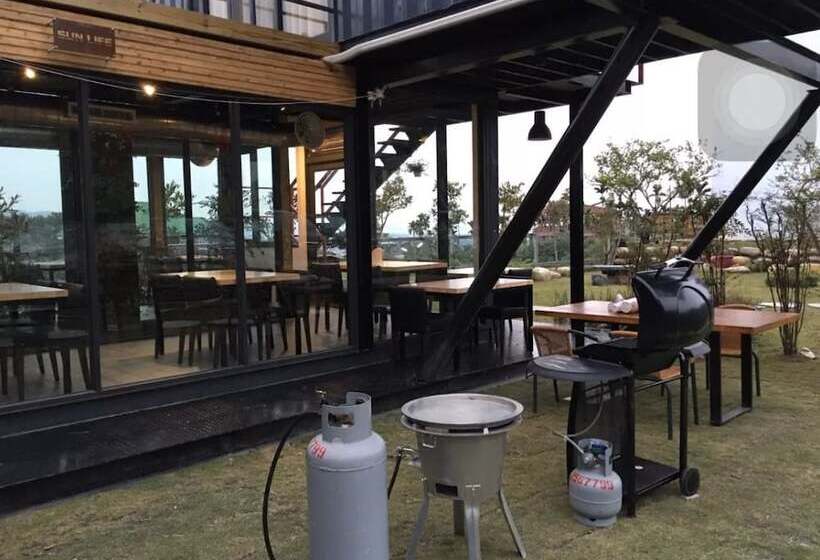 تختخواب و صبحانه Sunlife X Sunshine