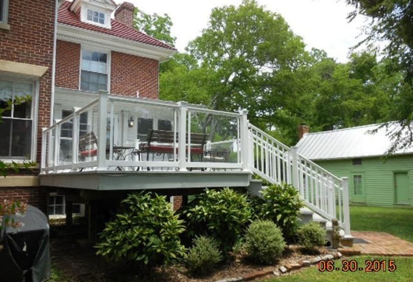 تختخواب و صبحانه The Boxley Place Inn