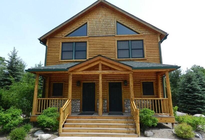 Cabins On Maple River