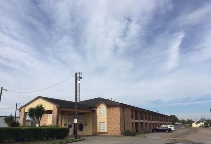 Chaparral Motel