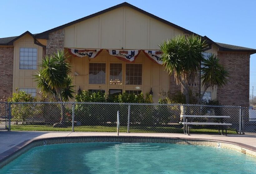 Chaparral Motel