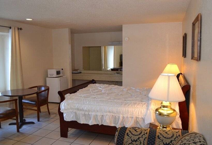 Chaparral Motel