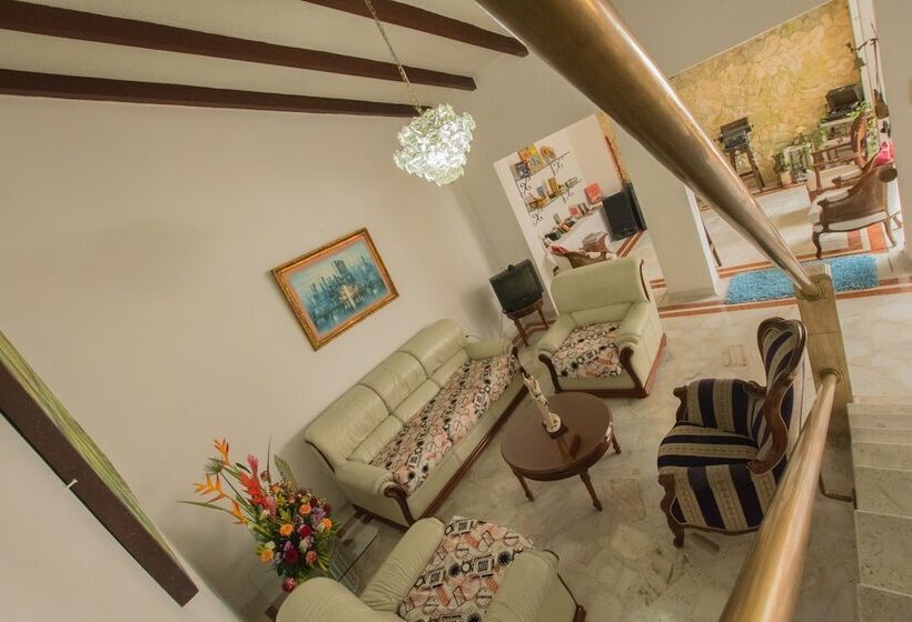 Hostal Casa Cristales