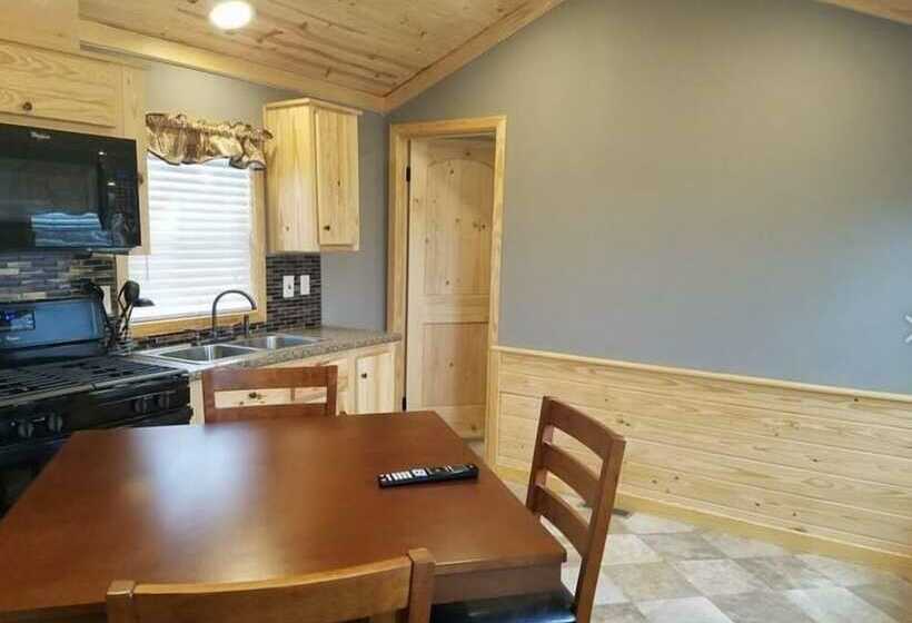 هتل Dodge City Koa